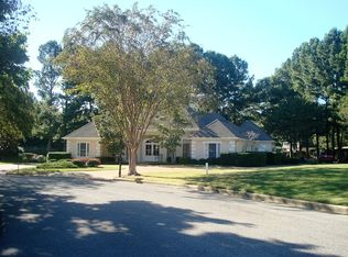 2445 Greenwich Park Cir, Tupelo, MS 38804