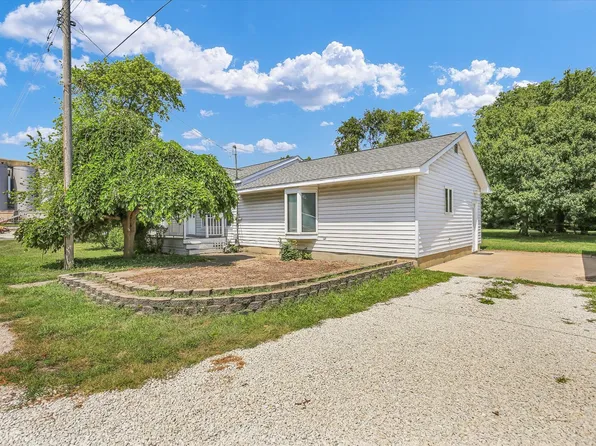 324 W 6th St, Gibson City, IL 60936