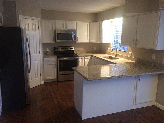 4th image of 2218 W Kiwi Cir