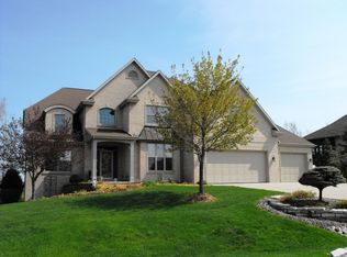 27 Whispering Springs Ct, Fond Du Lac, WI 54935