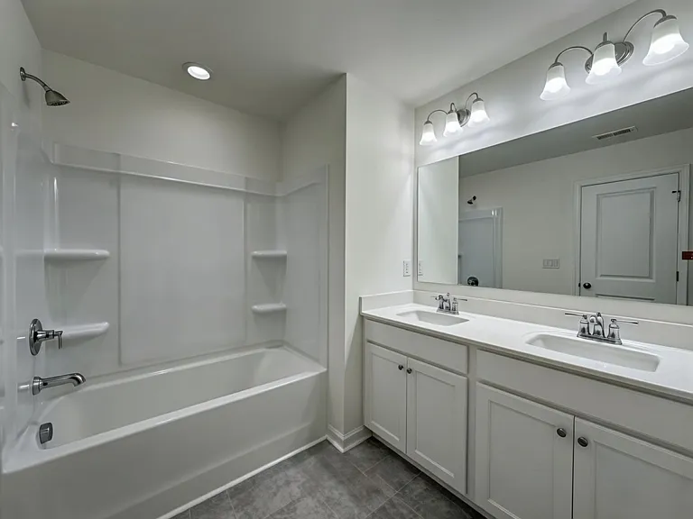 2867 Aubrey St — Photo 17