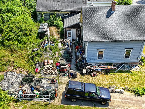 3rd image of 52 Windsor Street