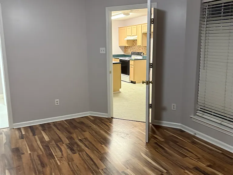 6792 Meadow Chase Ln — Photo 12