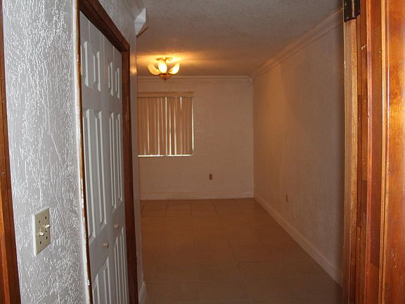 5th image of 98 Street 26 Ave
