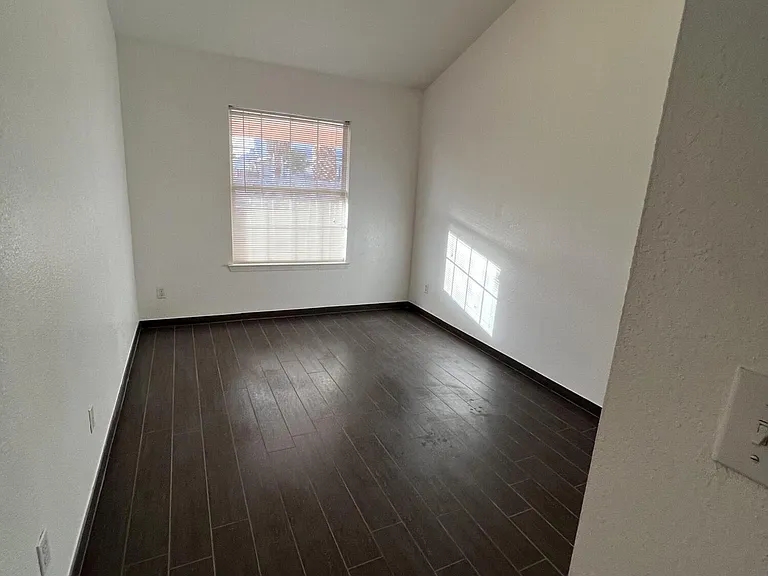 7115 Oval Rock Dr — Photo 16