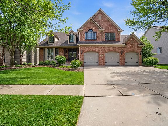 2nd image of 3212 Rollingridge Rd