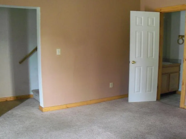 623 N Wisconsin St #B — Photo 6