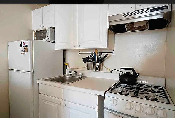 2nd image of 332 E 14th St #3K