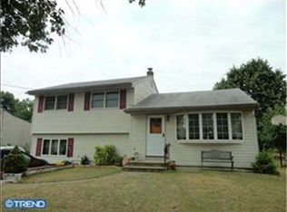 58 W Woodcrest Ave, Maple Shade, NJ 08052