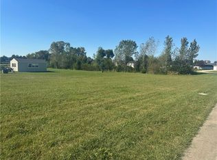 802 Edgewood St, Paola, KS 66071