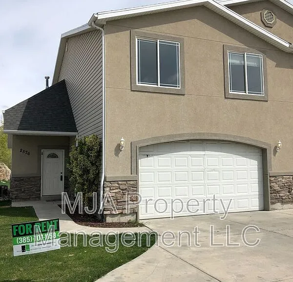 2574 W Robin Rd #2576 — Photo 2