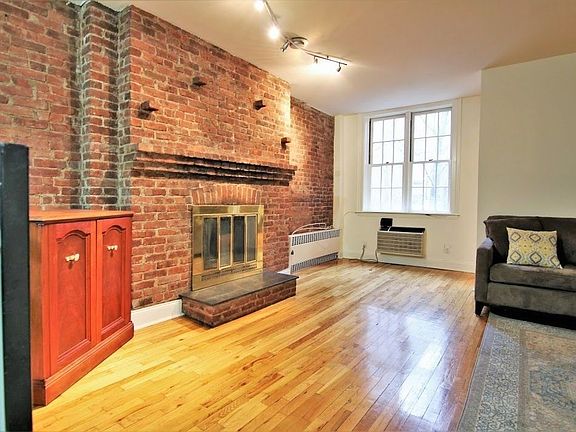 4th image of 53 W 84th St APT 8