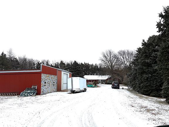 4th image of 55501 832nd Rd