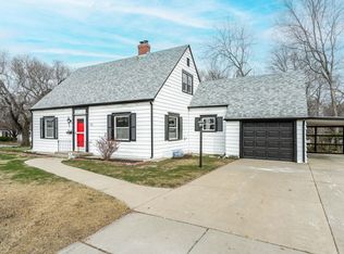 5302 E Gilbert St, Wichita, KS 67218