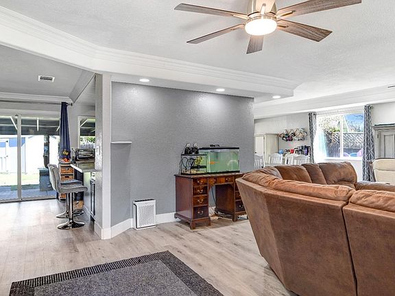 4th image of 736 Corte Crestview Court