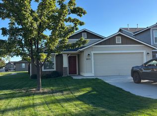 2071 E Wrightwood Dr, Meridian, ID 83642