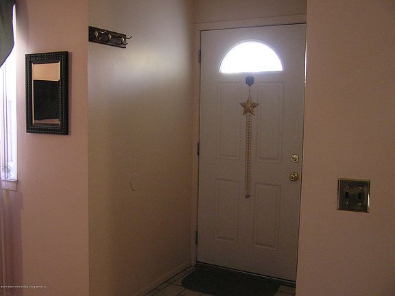 5th image of 7 Revere Ln APT F