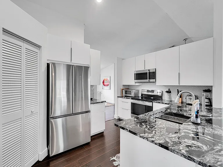 945 Sunflower Ave — Photo 5