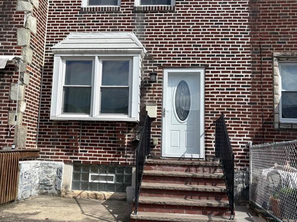7151 Akron St, Philadelphia, PA 19149