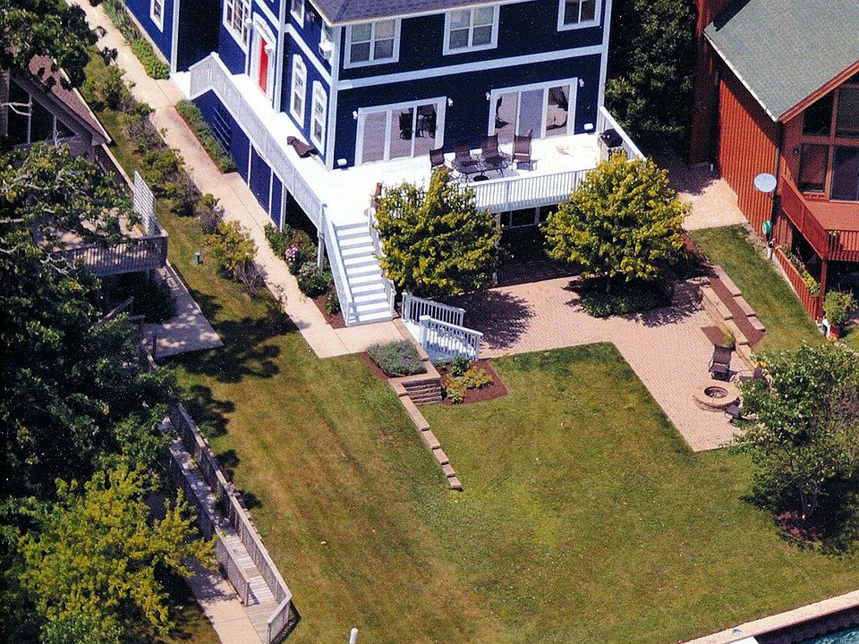 1st image of 38377 N Drexel Blvd