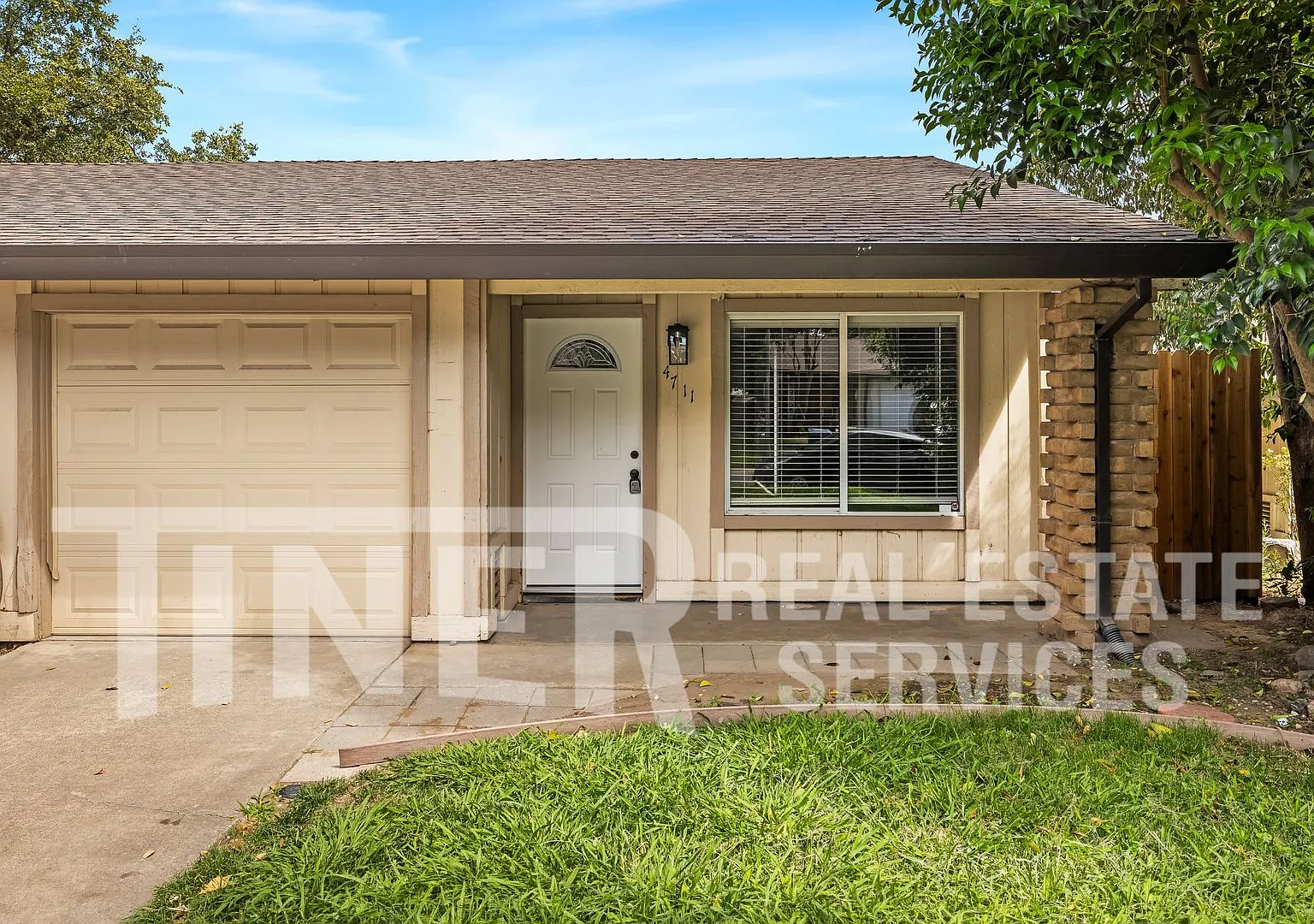 4711 Large Oak Court - TIER 3 - Beautifully Remodeled 2-Bedroom, 2-Bathroom Home Near American Ri... — Photo 1