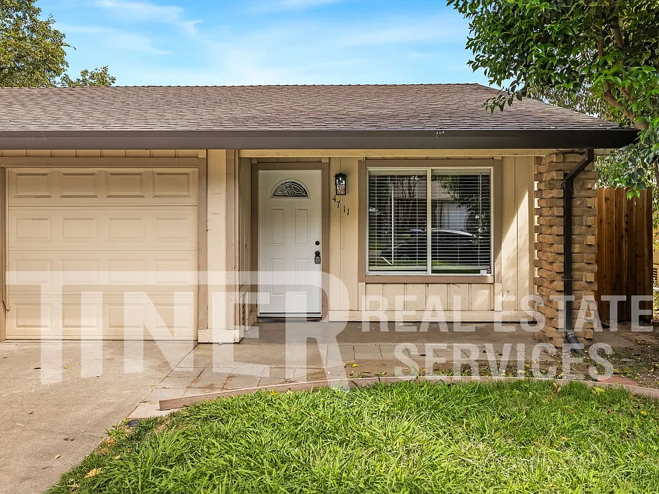 4711 Large Oak Ct