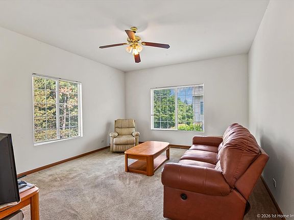 2nd image of 119 Enclave Cir