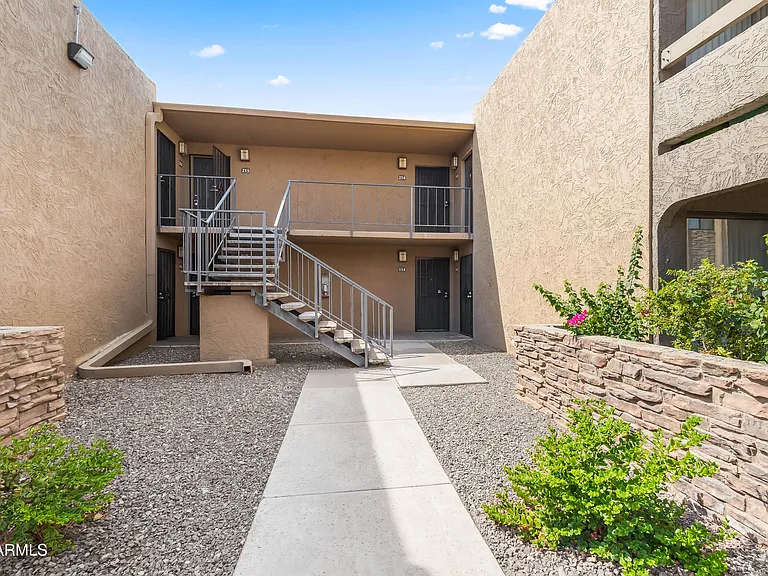 3825 E Camelback Rd #114 — Photo 14