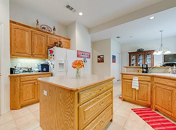 5th image of 4804 Basil Dr