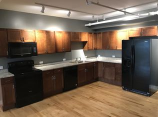333 1st St SE #403, Cedar Rapids, IA 52401