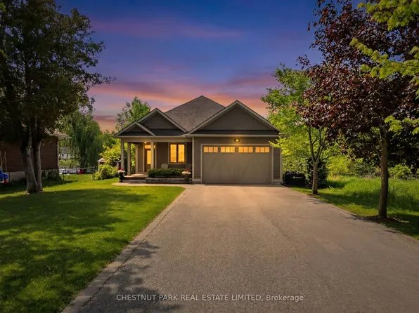 153 Riveredge Dr, Georgina, ON L4P 2P4