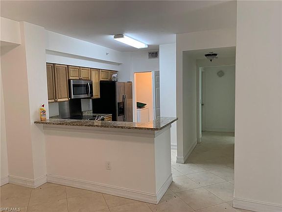 4th image of 1105 Reserve Ct #1-102