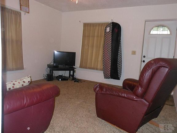 3rd image of 2028 Avenue E