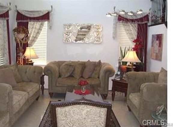 5th image of 16835 Tamarind Ct