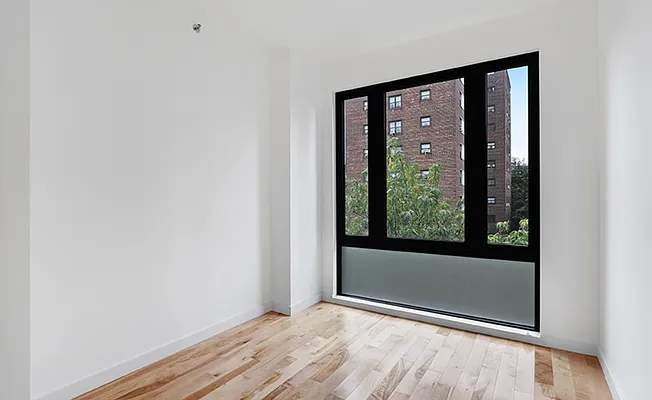 Rented by REZI | media 27