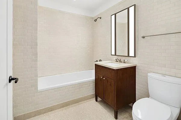 Rented by Douglas Elliman | media 27