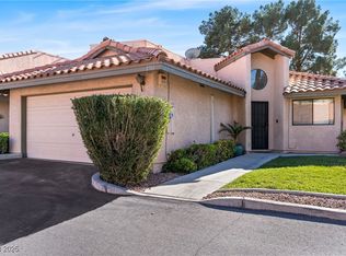 2701 Laguna Shores Ln, Las Vegas, NV 89121