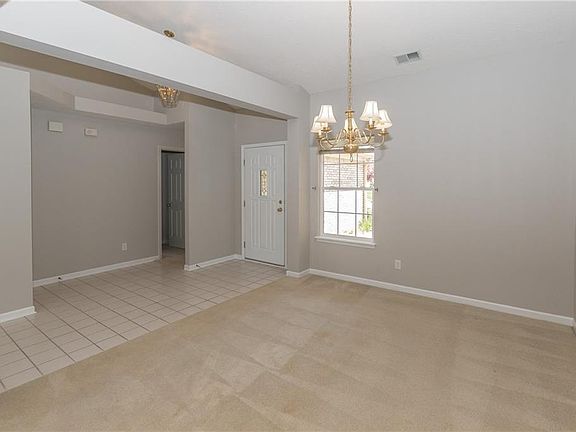 4th image of 2314 Willowview Dr