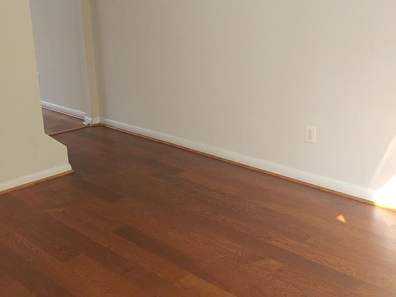 3rd image of 4447 Forest Glen Ct