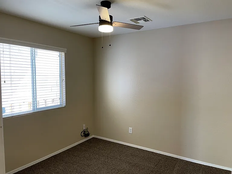 5217 W Fulton St — Photo 27