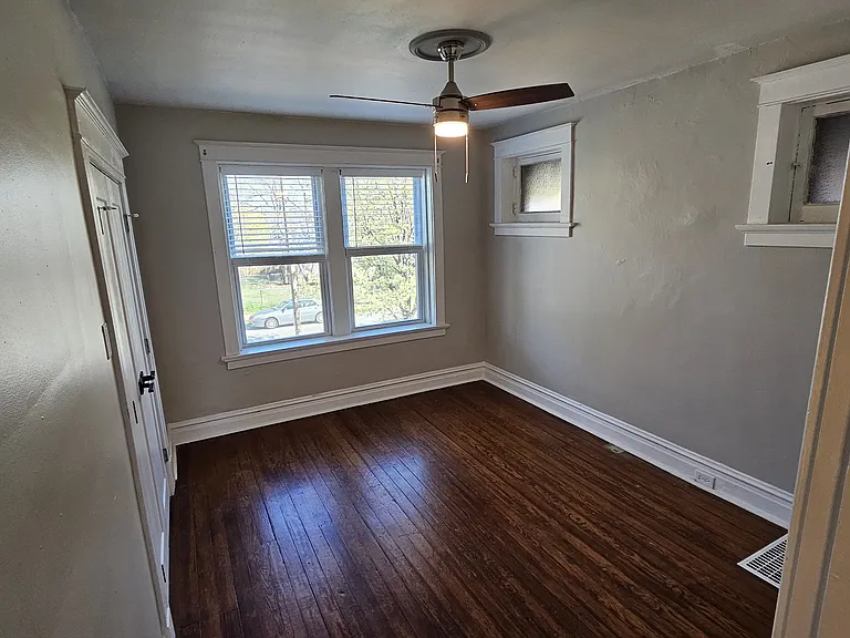 2239 California Ave — Photo 23