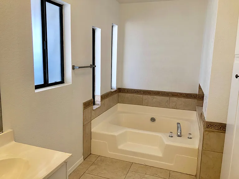 1435 Church Dr — Photo 23