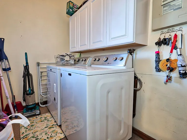 41 Trout Brook Dr — Photo 47