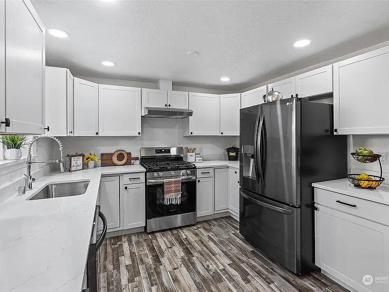 7831 S Sheridan Ave #1 — Photo 6
