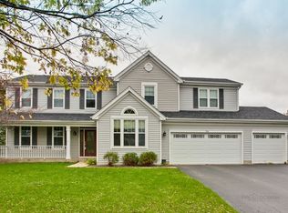 764 English Oaks Dr, Cary, IL 60013
