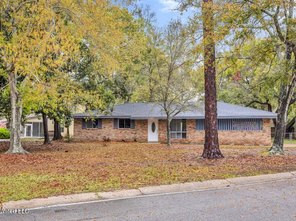 2501 Havard Rd, Ocean Springs, MS 39564