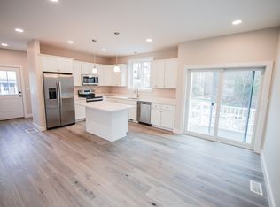 174 Wareham Rd, Marion, MA 02738