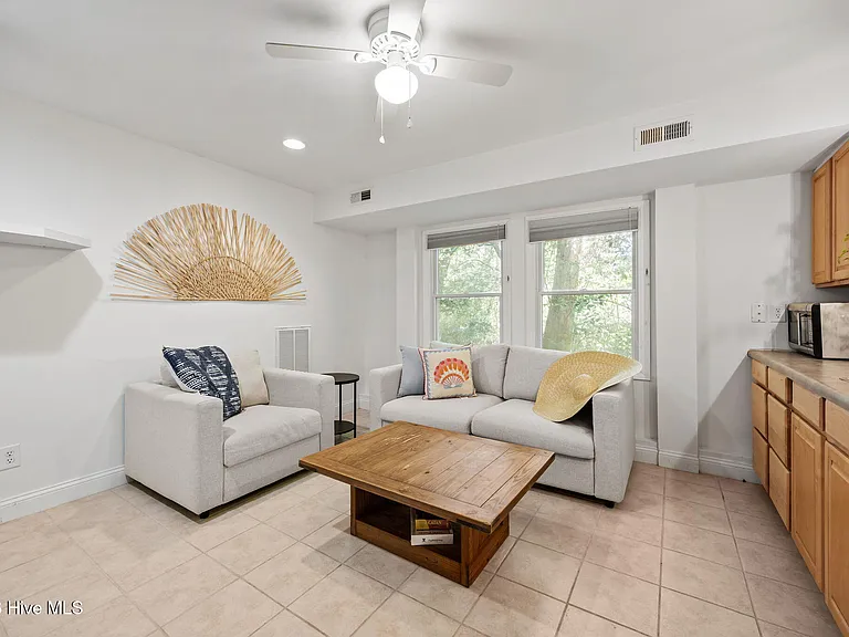 111 Ocean Oaks Dr — Photo 25