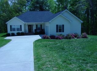 9704 Kings Rd, Gainesville, GA 30506