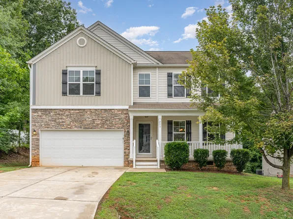 235 Chadford Pl, Clayton, NC 27520